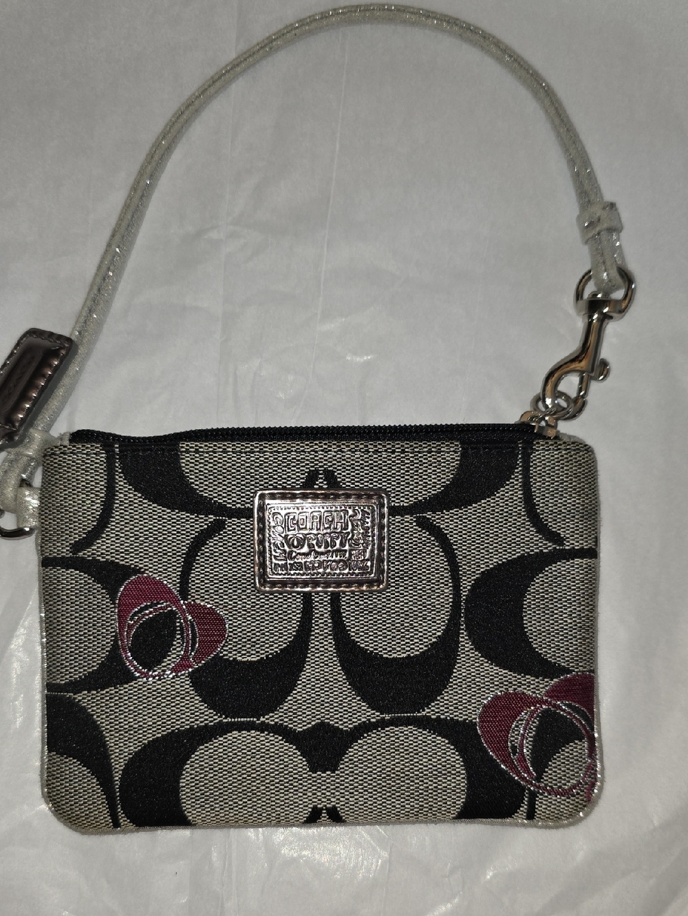 Coach Poppy Black & Silver Signature Small Wristlet